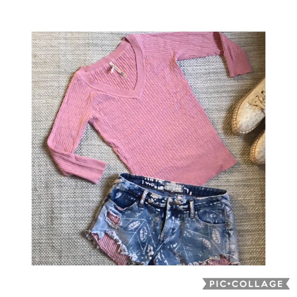 Aeropostale V-Neck Light Pink Sweater Top